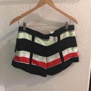 Tootsies (Parker) 100% silk shorts with pockets!